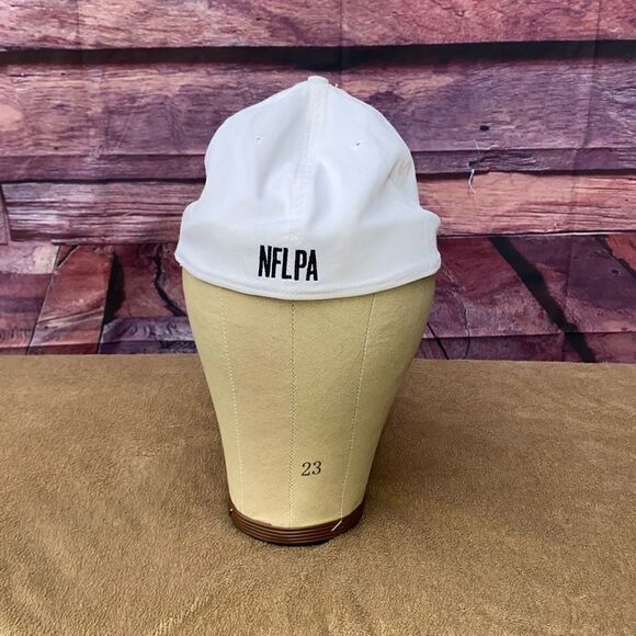 Signed cap by Kevin Mawae whil Tennessee Titan - Picture 6 of 14